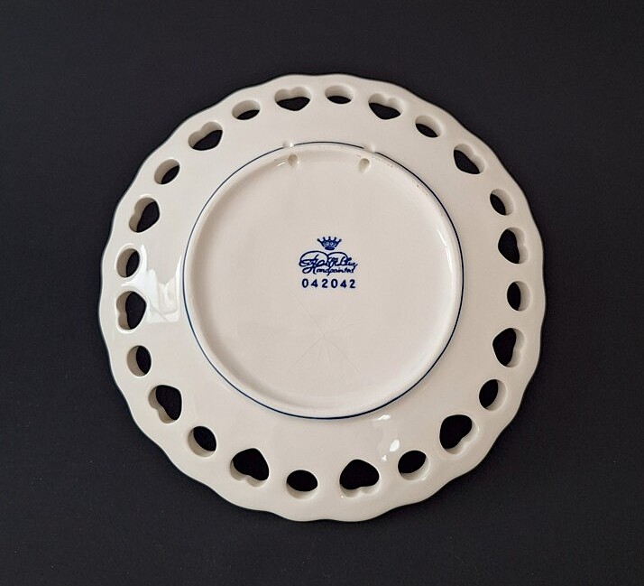 Ażurowy talerz ścienny Delft Blue Handpainted nr 042042