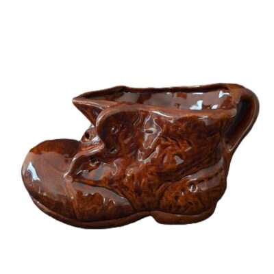20260715_192010 Ceramiczny But Vintage – Stylowa Doniczka i Ozdoba w Stylu PRL