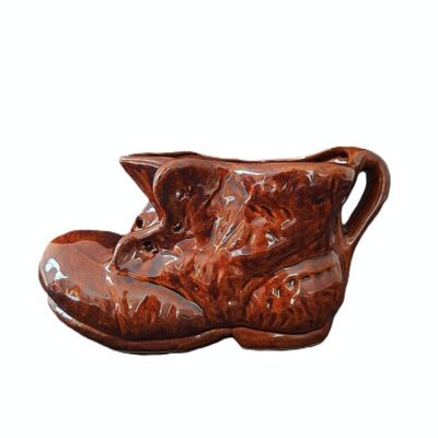 20260715_192054 Ceramiczny But Vintage – Stylowa Doniczka i Ozdoba w Stylu PRL