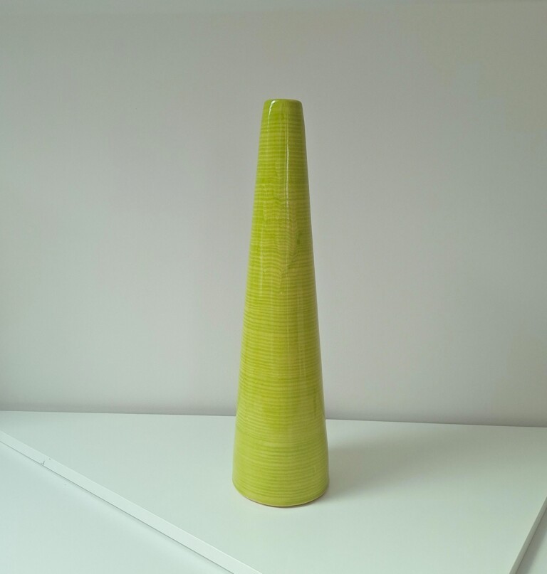 Wazon Ceramiczny Stożkowy Slim – Limonkowa Zieleń