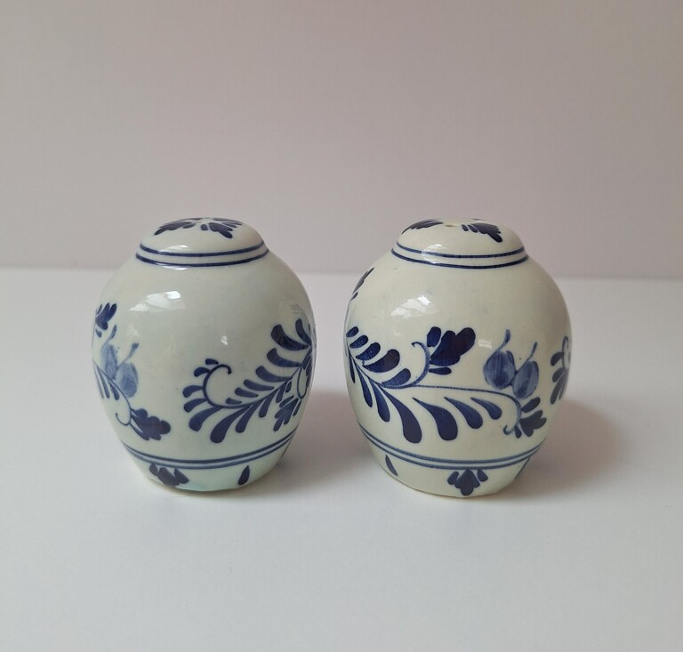 20260717_183520 Ceramiczny Zestaw Solniczka i Pieprzniczka - Styl Delft