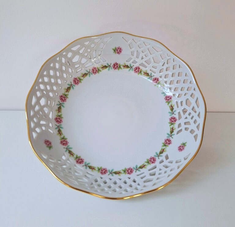 Vintage misa ażurowa Form Marienbad Ingres Weiss z różami