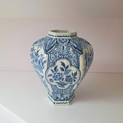 Ręcznie Malowany Wazon Potterie Oud-Delft (Nijmegen) – Vintage