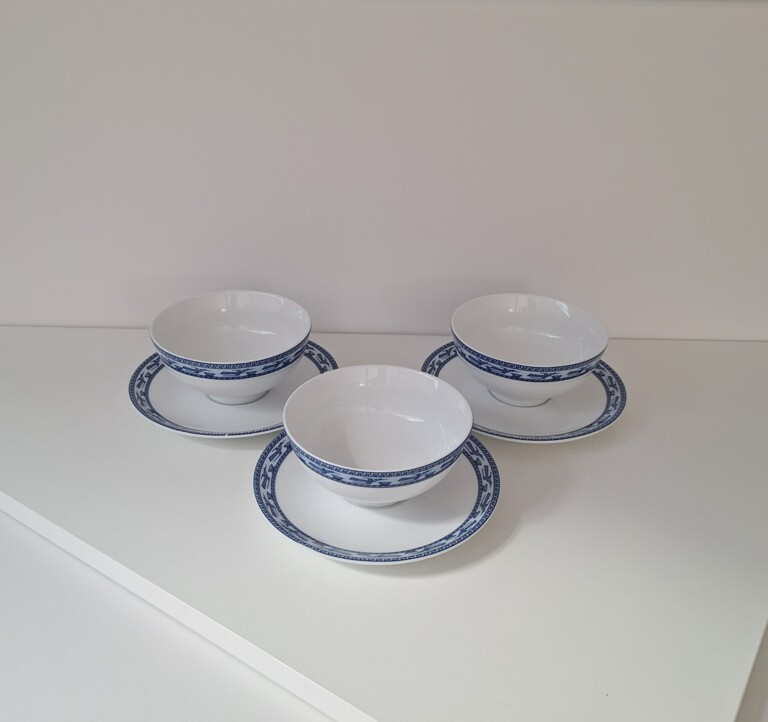 Zestaw 3 porcelanowych miseczek Minh Long ze spodkami