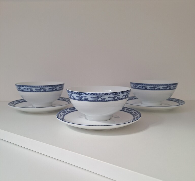 Zestaw 3 porcelanowych miseczek Minh Long ze spodkami