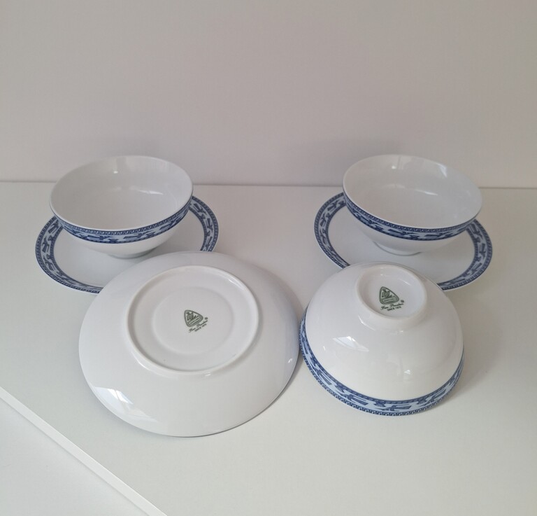 Zestaw 3 porcelanowych miseczek Minh Long ze spodkami