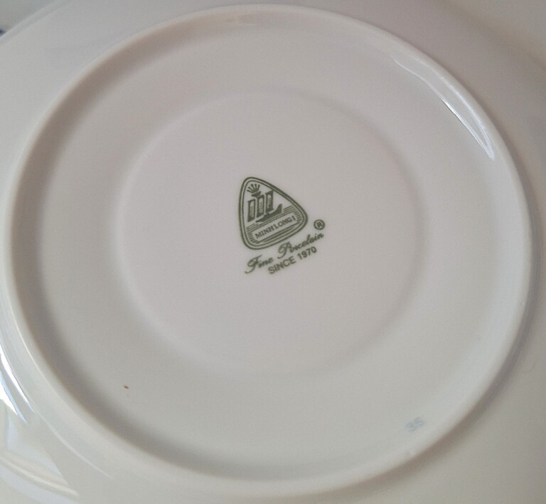 Zestaw 3 porcelanowych miseczek Minh Long ze spodkami