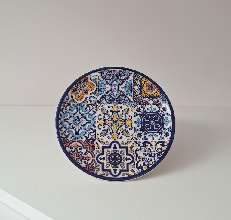 Ceramiczny Talerz Dekoracyjny – Azulejaria de Portugal
