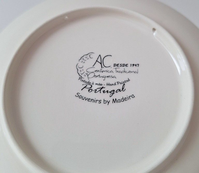 Ceramiczny Talerz Dekoracyjny – Azulejaria de Portugal