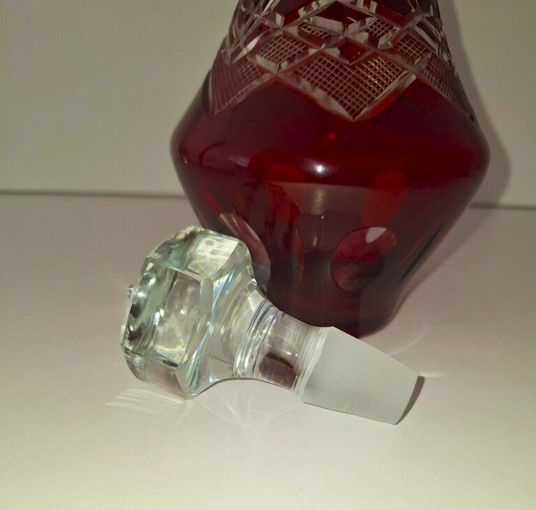 Luksusowa Karafka Kryształowa Rubinowa – Vintage Bohemia