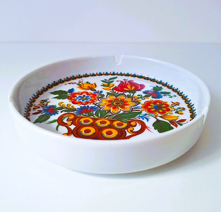 Kolekcjonerska Popielnica Vintage Tettau – Motyw Folk (14 cm)