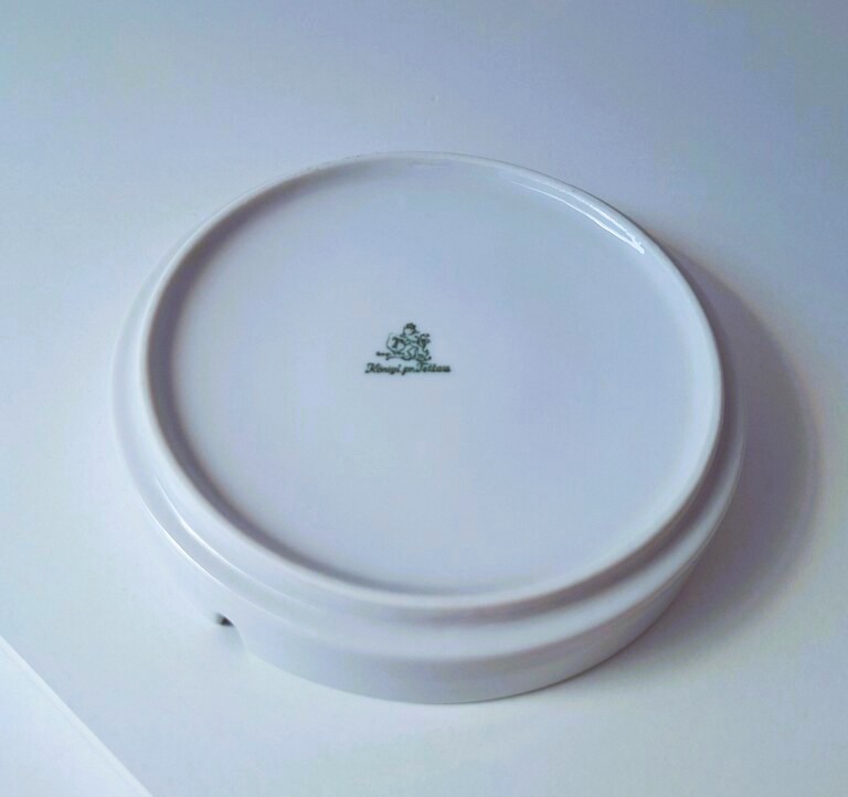 Kolekcjonerska Popielnica Vintage Tettau – Motyw Folk (14 cm)