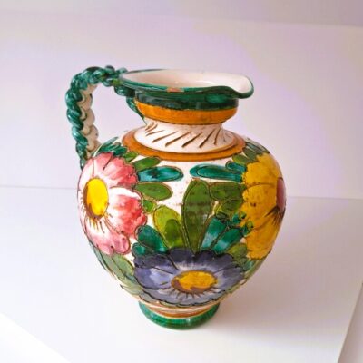 Włoski Dzbanek Majolica Sgraffito – Vintage Rękodzieło