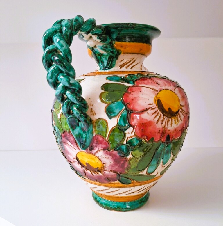 Włoski Dzbanek Majolica Sgraffito – Vintage Rękodzieło