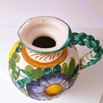 Włoski Dzbanek Majolica Sgraffito – Vintage Rękodzieło