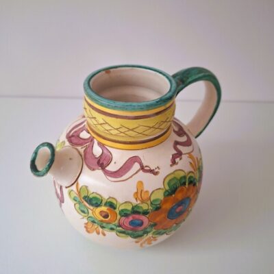 Włoski Dzbanek Ceramiczny Majolika Vintage – Sygnowany „Italy”