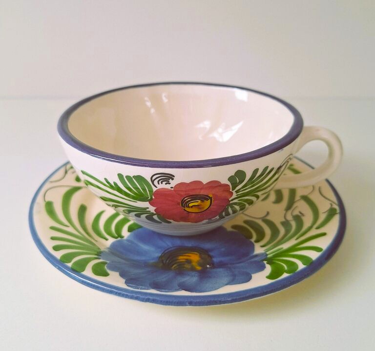 Ceramiczna Filiżanka ze Spodkiem – Kwiatowy Folk