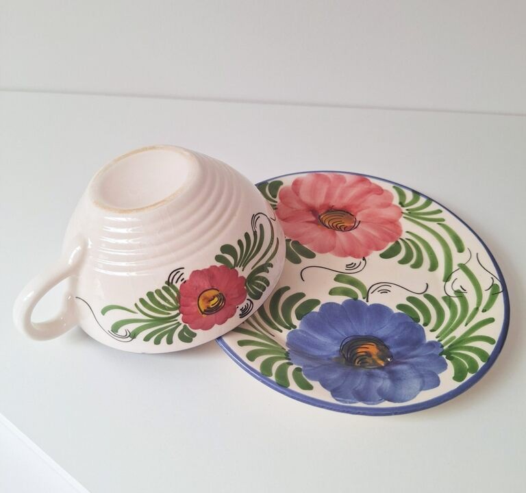 Ceramiczna Filiżanka ze Spodkiem – Kwiatowy Folk