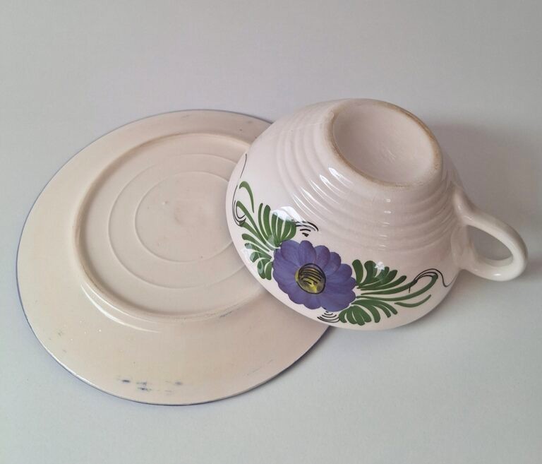 Ceramiczna Filiżanka ze Spodkiem – Kwiatowy Folk