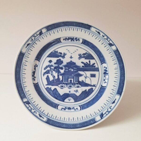 Unikalny Chiński Talerz Porcelanowy Vintage – Motyw Orientalny