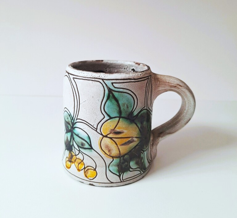 Unikatowy Ceramiczny Kubek Vintage – Sygnowane Rękodzieło