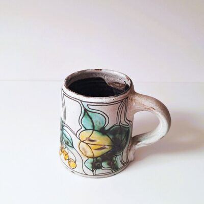 Unikatowy Ceramiczny Kubek Vintage – Sygnowane Rękodzieło