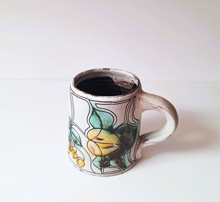 Unikatowy Ceramiczny Kubek Vintage – Sygnowane Rękodzieło