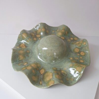 Ceramiczny Kapelusz Ścienny – Unikatowe Rękodzieło