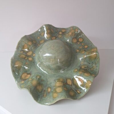 Ceramiczny Kapelusz Ścienny – Unikatowe Rękodzieło