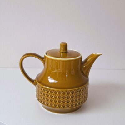 Porcelitowy Dzbanek Retro z Reliefem