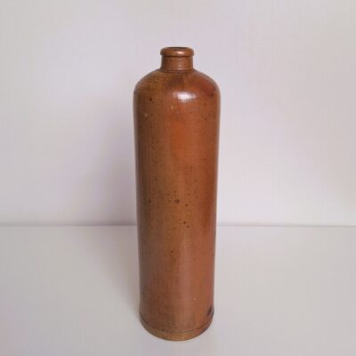 Zabytkowa Butelka Kamionkowa 1L Sygnowana – Antyk Vintage