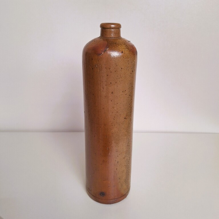 Zabytkowa Butelka Kamionkowa 1L Sygnowana – Antyk Vintage