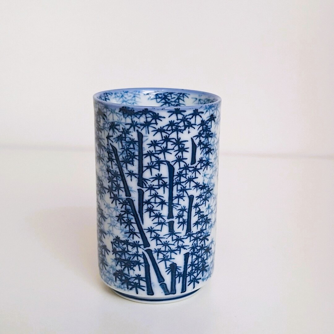 Porcelanowy Kubek Japoński Yunomi – Niebieski Bambus
