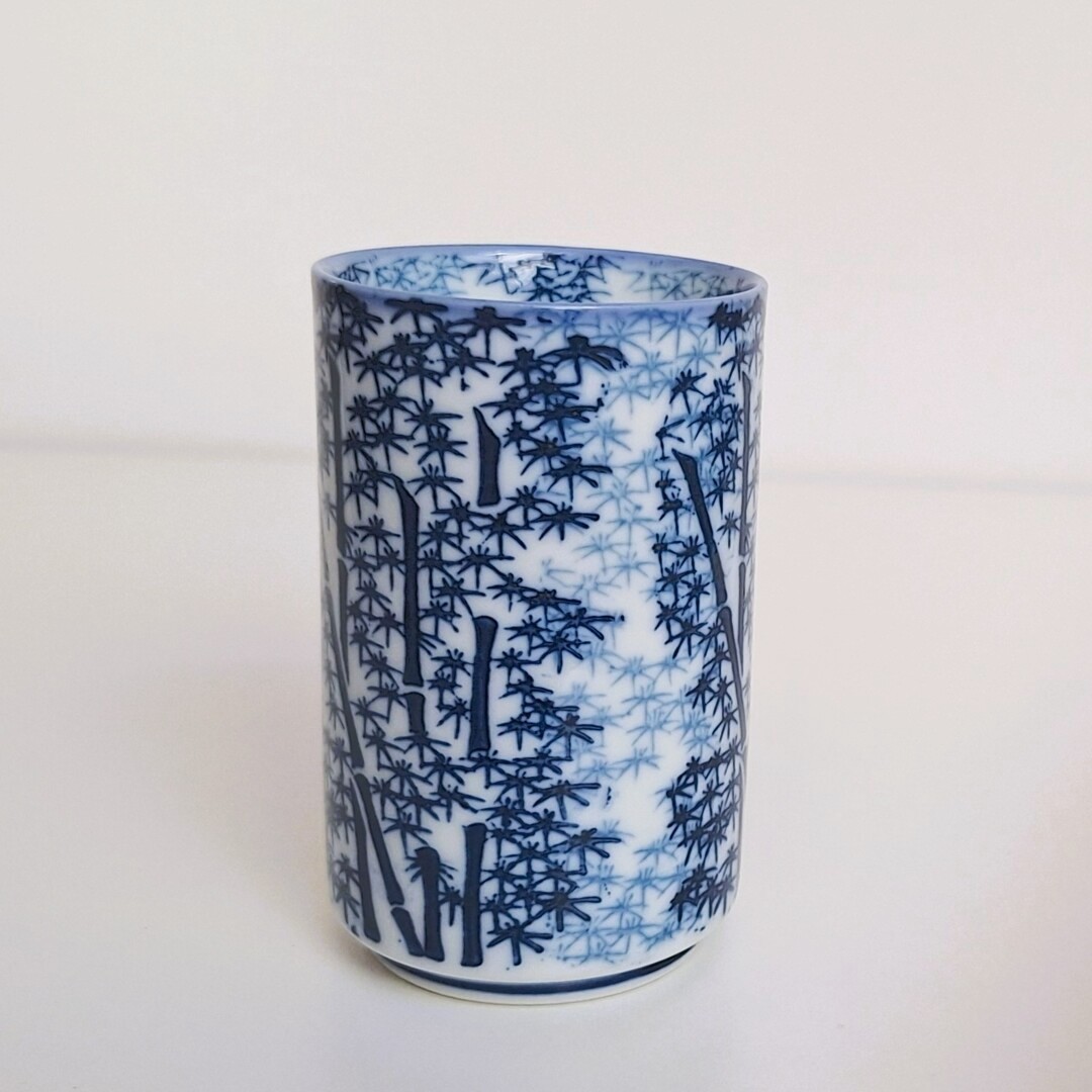 Porcelanowy Kubek Japoński Yunomi – Niebieski Bambus