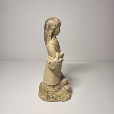 Figurka Dziewczynka z Koszykiem I Ptactwem Vintage Rustykalna