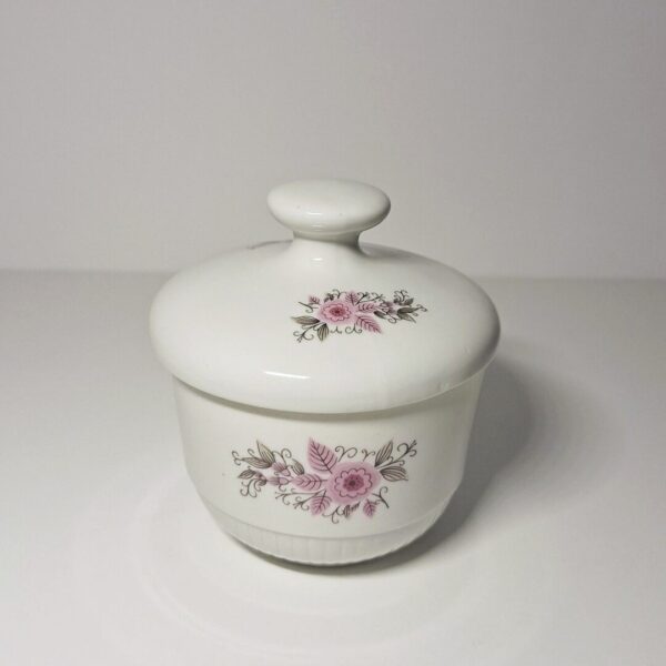 Porcelanowa cukiernica vintage – Różowe Kwiaty