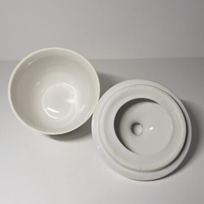 Porcelanowa cukiernica vintage – Różowe Kwiaty