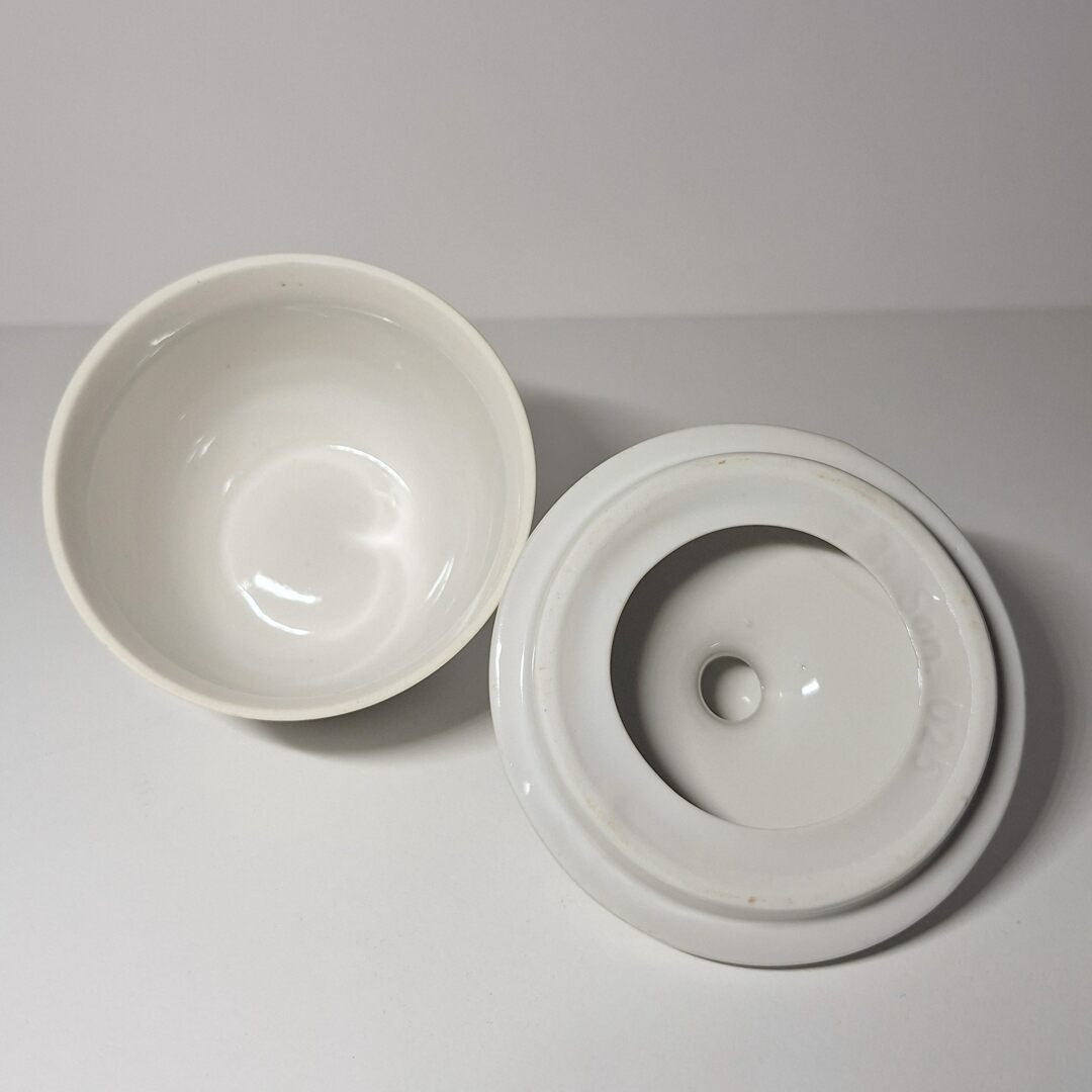 Porcelanowa cukiernica vintage – Różowe Kwiaty