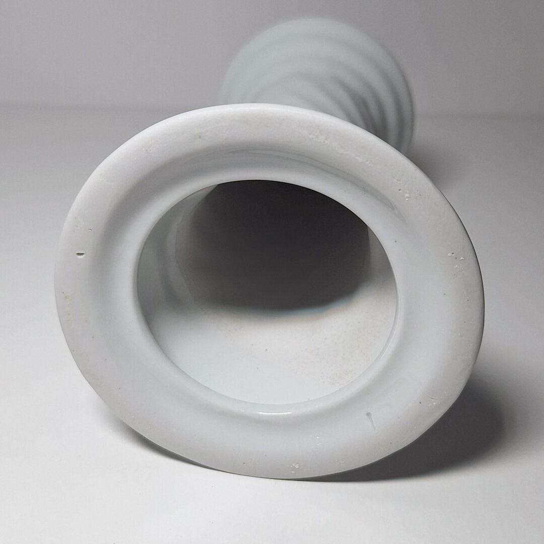 Stylowy Ceramiczny Mini Postument Kolumienka Z Różami 3D