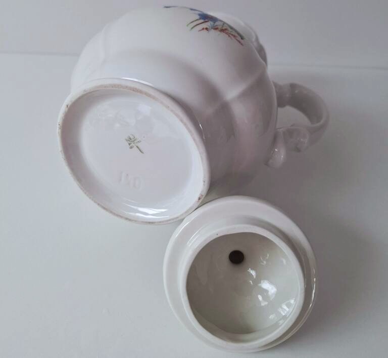 Porcelanowy Dzbanek Neu-Tettau (NPT) – Polne Kwiaty Vintage