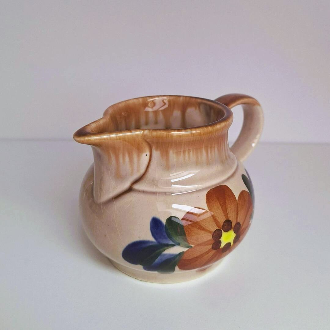 Mlecznik Vintage GDR Kahla – Ceramiczny Dzbanuszek NRD