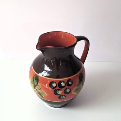 Ceramiczny dzbanek ozdobny – motyw winogron, styl vintage / folk