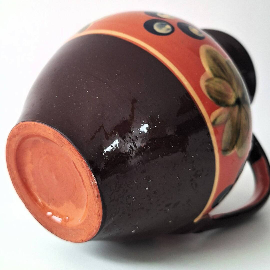 Ceramiczny dzbanek ozdobny – motyw winogron, styl vintage / folk