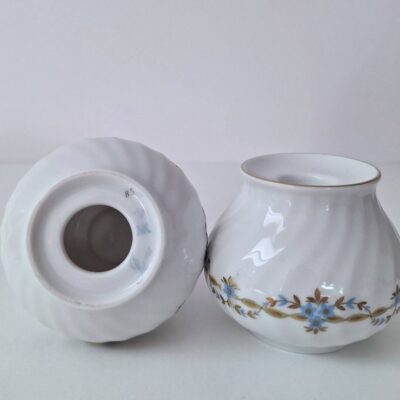 Para porcelanowych świeczników AK Kaiser „Irene” – lata 70.