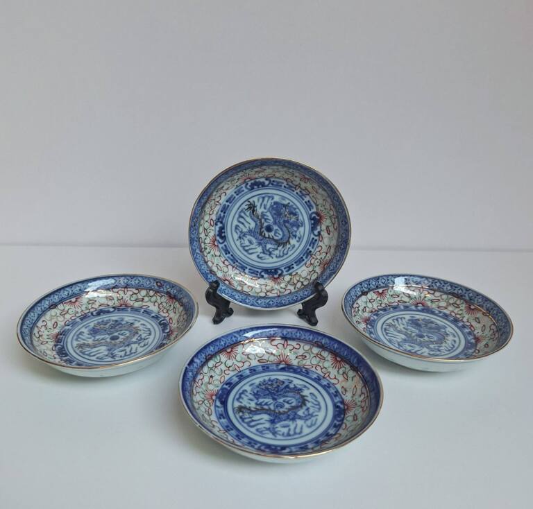 Zestaw 4 mini talerzyków / spodków – Chińska porcelana ryżowa