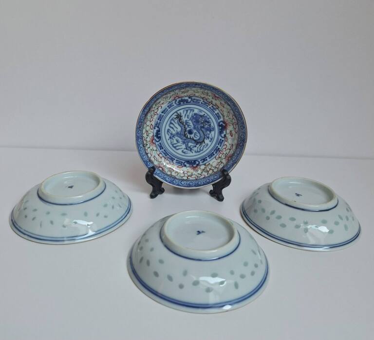 Zestaw 4 mini talerzyków / spodków – Chińska porcelana ryżowa