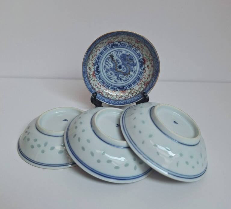 Zestaw 4 mini talerzyków / spodków – Chińska porcelana ryżowa