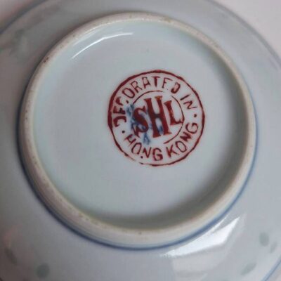 Zestaw 3 talerzyków, spodków – porcelana ryżowa Hong Kong SHL