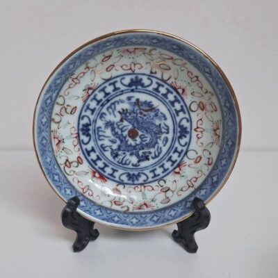 Zestaw 3 talerzyków, spodków – porcelana ryżowa Hong Kong SHL