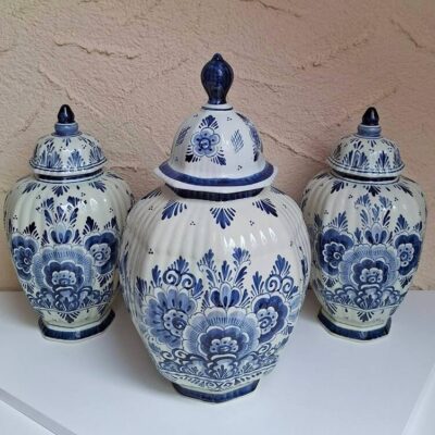 Komplet 3 Wazonów z Pokrywą Delft Holland - Ceramiczne Amfory